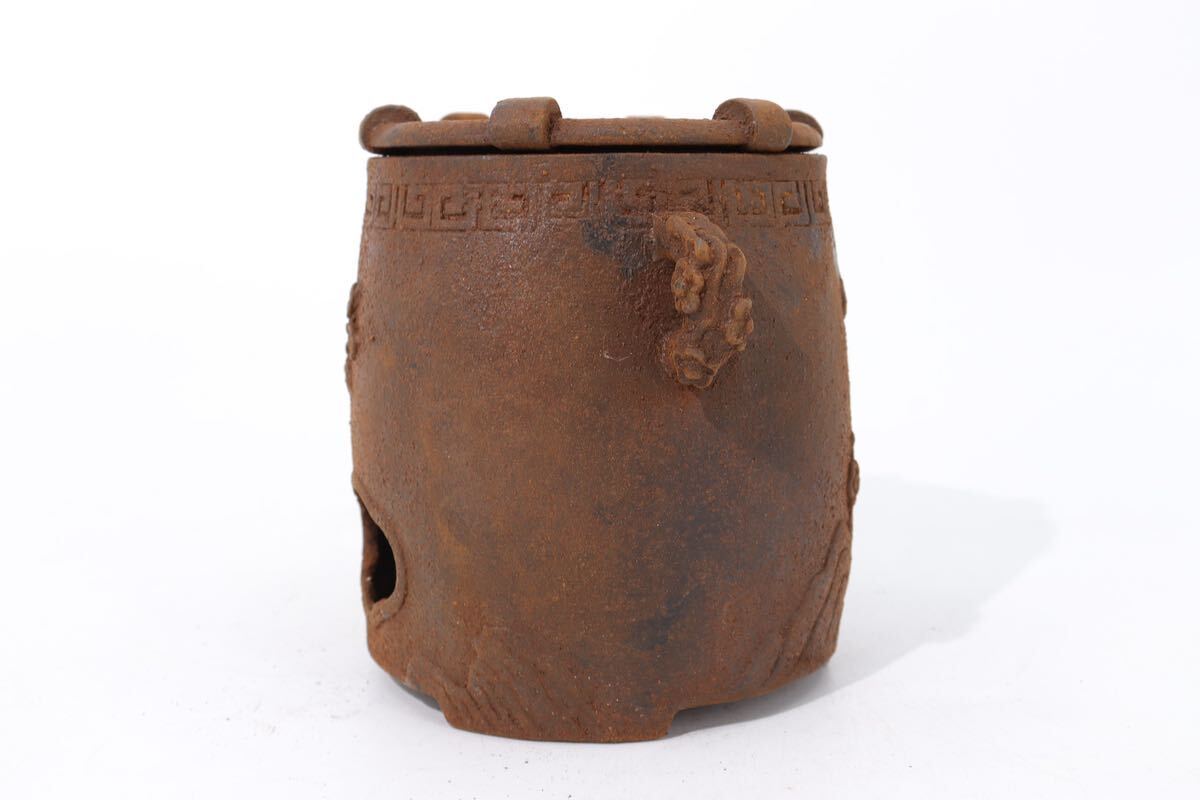 時代 鉄製 小型 炉 梅花・鳥図 彫金 底款 / 中国美術 古鉄 鍛鉄 金工 釜