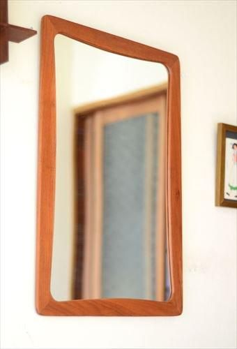 デンマーク製アンティークチークウォールミラー洗練された風格