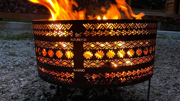 FUTURE FOXの「ナバホ柄 焚き火台」の魅力を徹底レビュー | PANDA CAMP