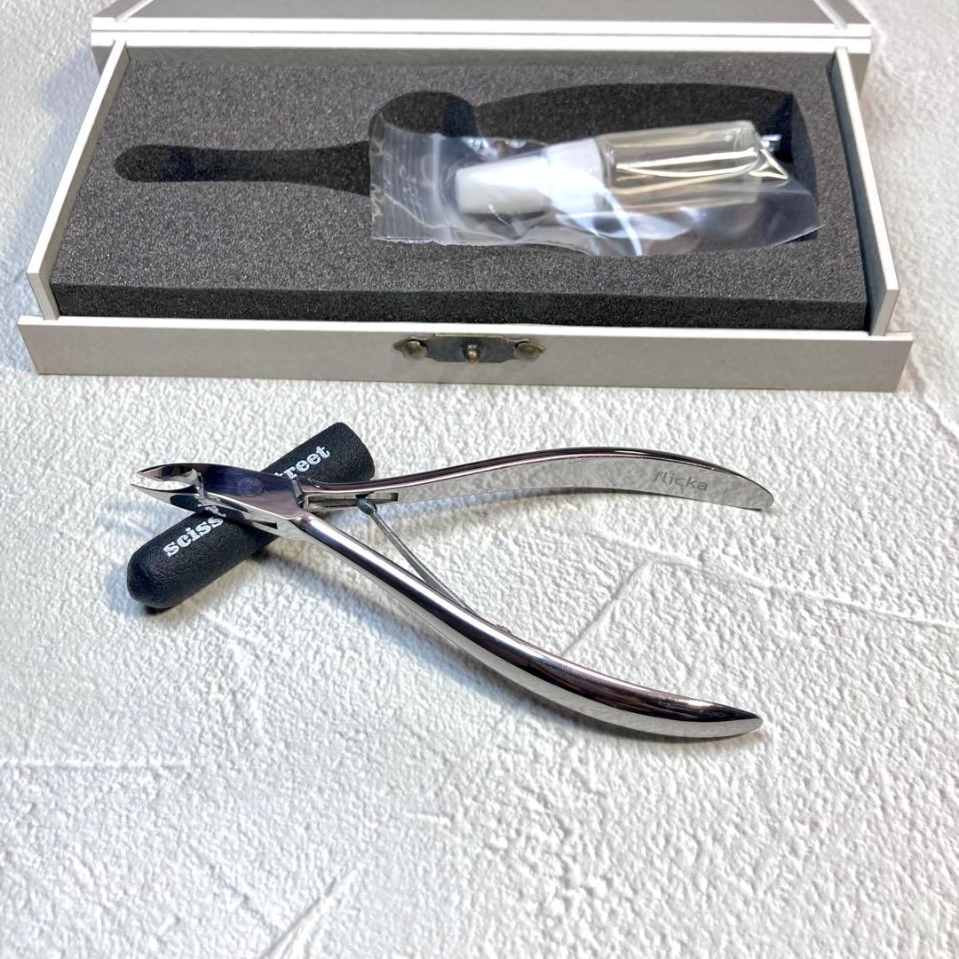 入手困難限定品シザーストリート×フリッカ　コラボニッパー　刃先3.3ミリショート シザーストリート (@scissorsstreet) · Shibuya-ku, Tokyo