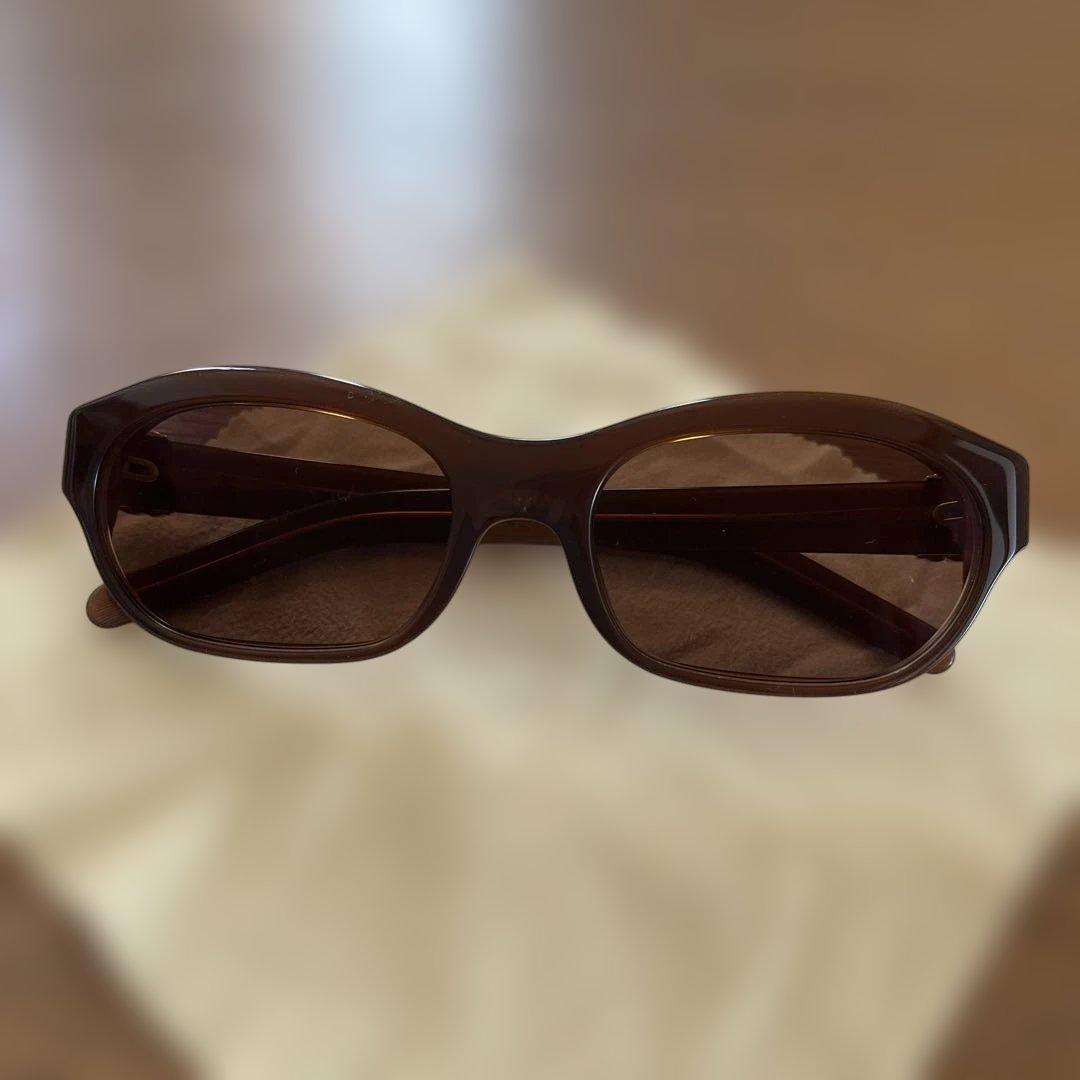 カルティエ　サングラス 上品 エレガント カルティエ サングラス 偽物 合わせやすい メガネ