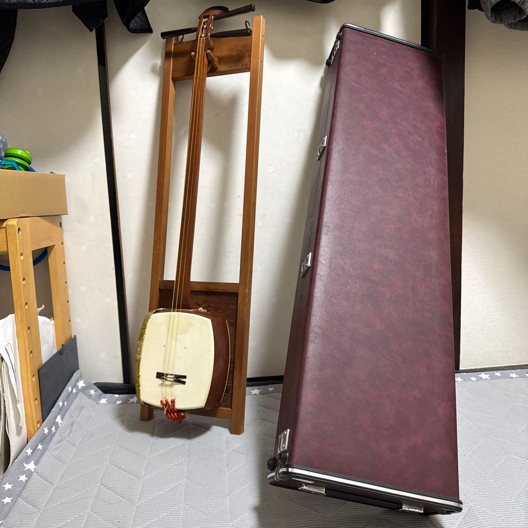 三味線　飾り棚　収納ケース　細棹 楽天市場】三味線ケース 撥水 軽量 リュック付 細棹 中棹用 おまけ付