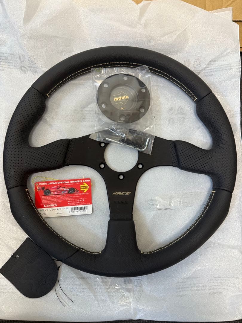 【正規品】モモ MOMO ステアリング RACE NOTO 350mm 35φ モモ形状 MOMOステアリング レッドステッチ レザー 35Φ GRIP ROYAL